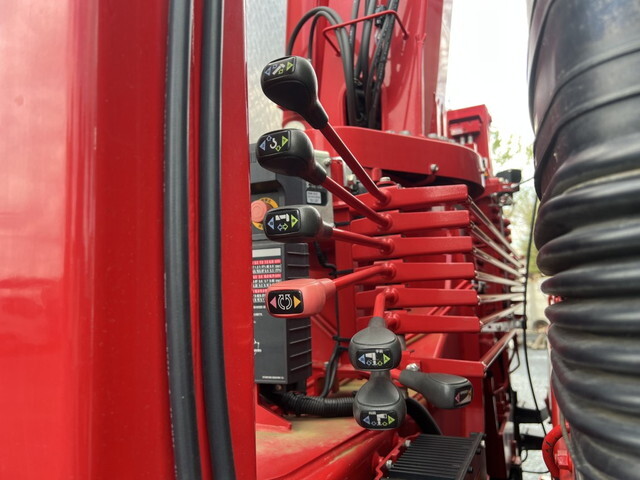 三菱ふそうスーパーグレートセルフクレーン5段大型（10t）[写真20]