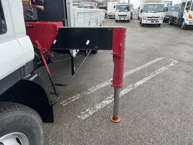 いすゞフォワードクレーン4段中型（4t）[写真10]