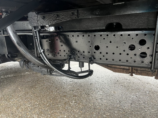 いすゞフォワードクレーン4段中型（4t）[写真33]