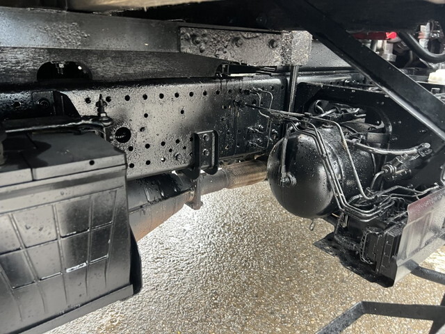 いすゞフォワードクレーン4段中型（4t）[写真38]