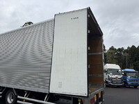 日野レンジャーアルミバン中型（4t）[写真11]