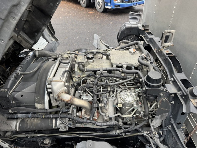 日野レンジャーアルミバン中型（4t）[写真28]