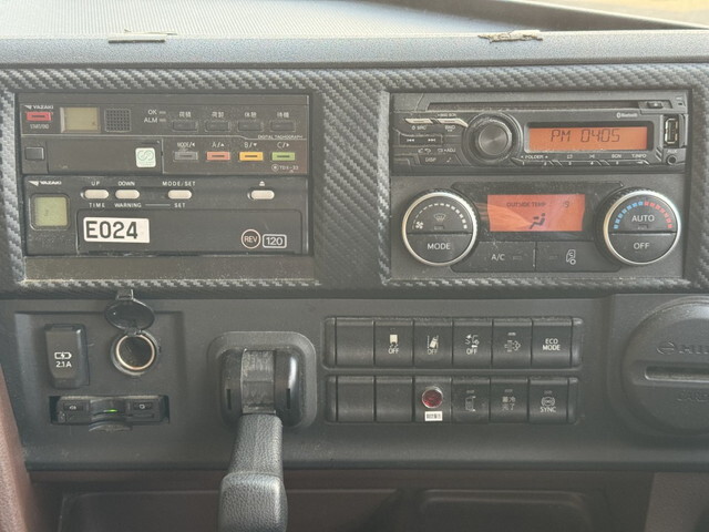 日野プロフィアアルミウイング大型（10t）[写真16]