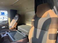 日野プロフィアアルミウイング大型（10t）[写真25]