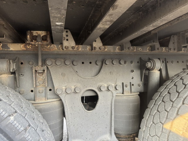 日野プロフィアアルミウイング大型（10t）[写真30]