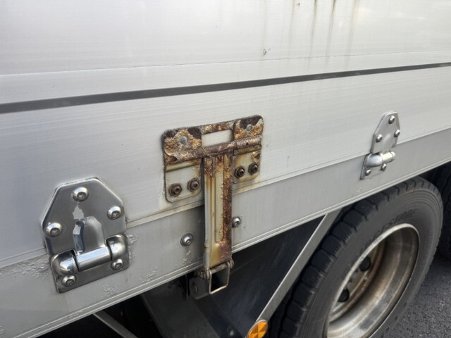 日野プロフィアアルミウイング大型（10t）[写真40]