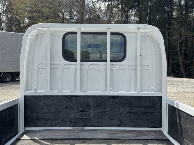 いすゞエルフ平ボディ小型（2t・3t）[写真12]