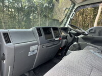 いすゞエルフ平ボディ小型（2t・3t）[写真19]