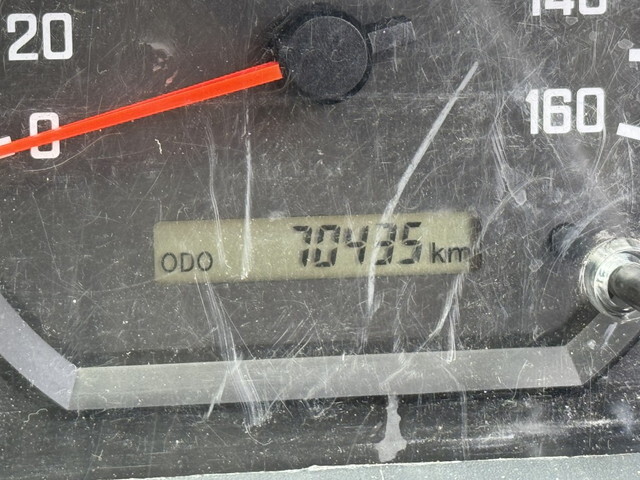 いすゞエルフ平ボディ小型（2t・3t）[写真27]