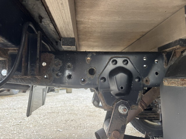 いすゞエルフ平ボディ小型（2t・3t）[写真30]