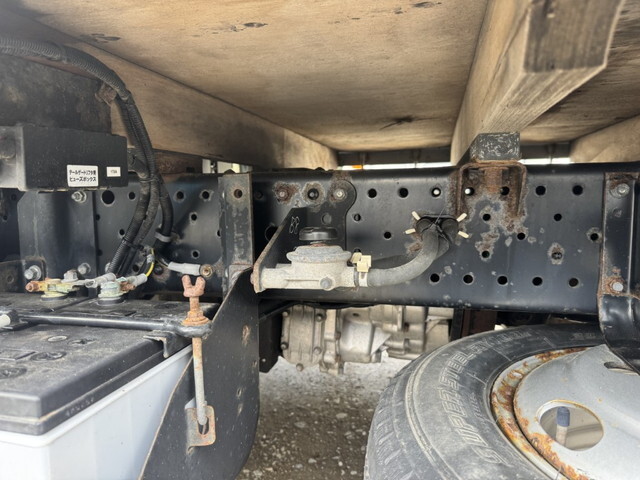 いすゞエルフ平ボディ小型（2t・3t）[写真34]