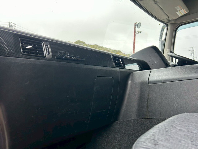 三菱ふそうスーパーグレートトレーラーヘッド（トラクターヘッド）大型（10t）[写真17]