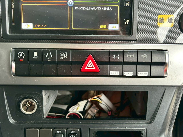 三菱ふそうスーパーグレートトレーラーヘッド（トラクターヘッド）大型（10t）[写真24]