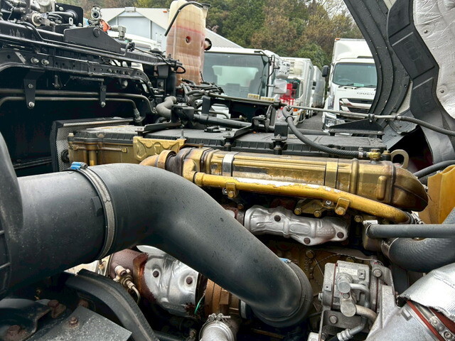 三菱ふそうスーパーグレートトレーラーヘッド（トラクターヘッド）大型（10t）[写真28]