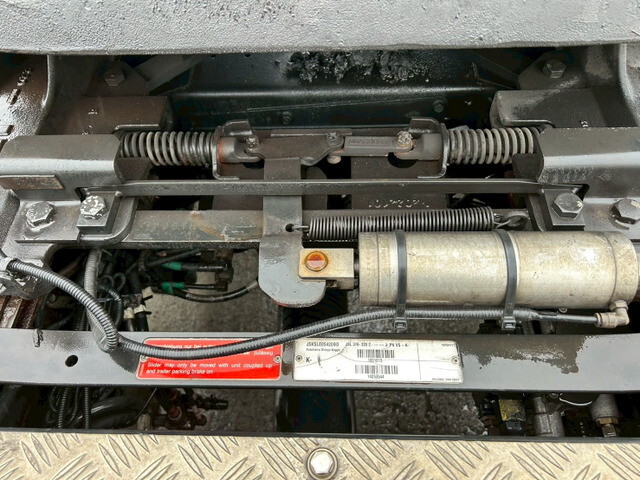 三菱ふそうスーパーグレートトレーラーヘッド（トラクターヘッド）大型（10t）[写真30]