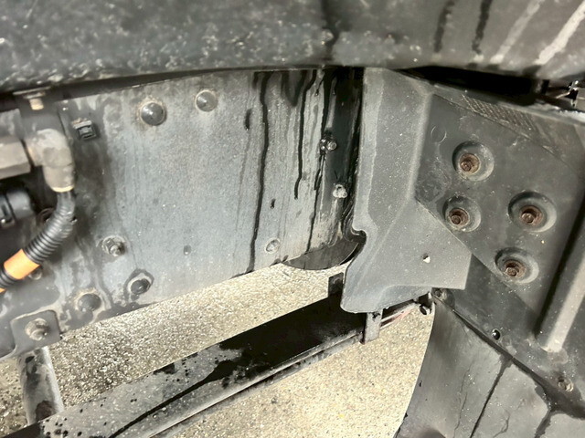 三菱ふそうスーパーグレートトレーラーヘッド（トラクターヘッド）大型（10t）[写真33]