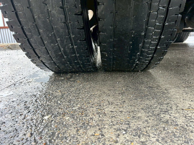 三菱ふそうスーパーグレートトレーラーヘッド（トラクターヘッド）大型（10t）[写真37]