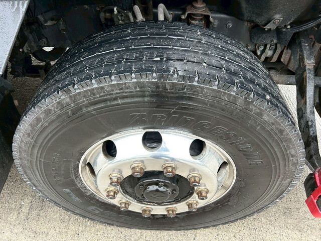 三菱ふそうスーパーグレートトレーラーヘッド（トラクターヘッド）大型（10t）[写真39]