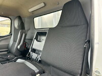 三菱ふそうキャンターアルミウイング小型（2t・3t）[写真21]