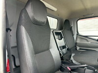 三菱ふそうキャンターアルミウイング小型（2t・3t）[写真22]