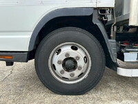 三菱ふそうキャンターアルミウイング小型（2t・3t）[写真40]