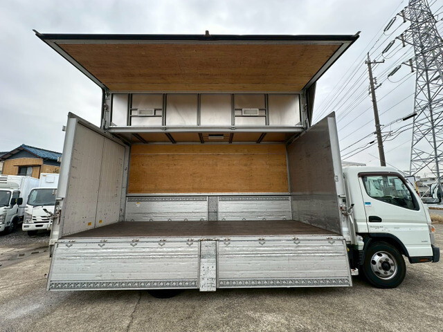 三菱ふそうキャンターアルミウイング小型（2t・3t）[写真07]
