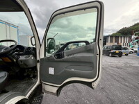 日野デュトロ冷凍車（冷蔵車）小型（2t・3t）[写真20]