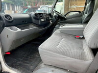 日野デュトロ冷凍車（冷蔵車）小型（2t・3t）[写真22]