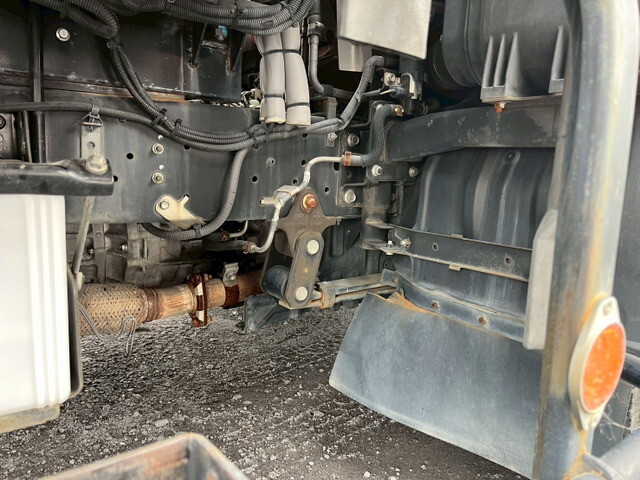 日野デュトロ冷凍車（冷蔵車）小型（2t・3t）[写真38]