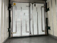 日野デュトロ冷凍車（冷蔵車）小型（2t・3t）[写真10]