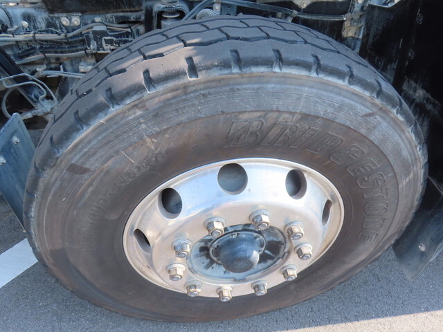 いすゞギガミキサー車（コンクリートミキサー）大型（10t）[写真13]