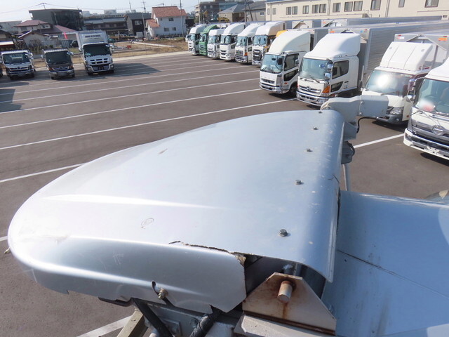 いすゞギガミキサー車（コンクリートミキサー）大型（10t）[写真32]