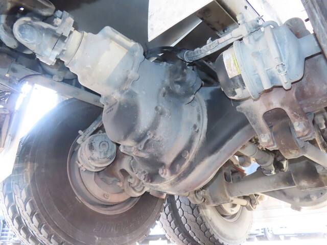 いすゞギガミキサー車（コンクリートミキサー）大型（10t）[写真08]