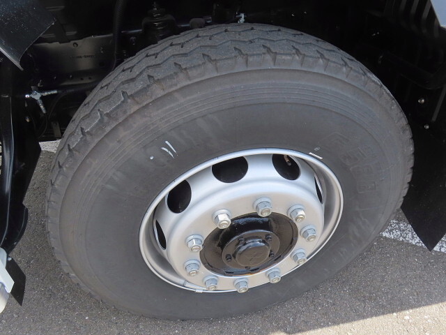 三菱ふそうスーパーグレートダンプ大型（10t）[写真13]