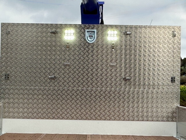 三菱ふそうファイタークレーン4段増トン（6t・8t）[写真11]