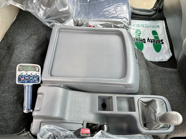 三菱ふそうファイタークレーン4段増トン（6t・8t）[写真28]