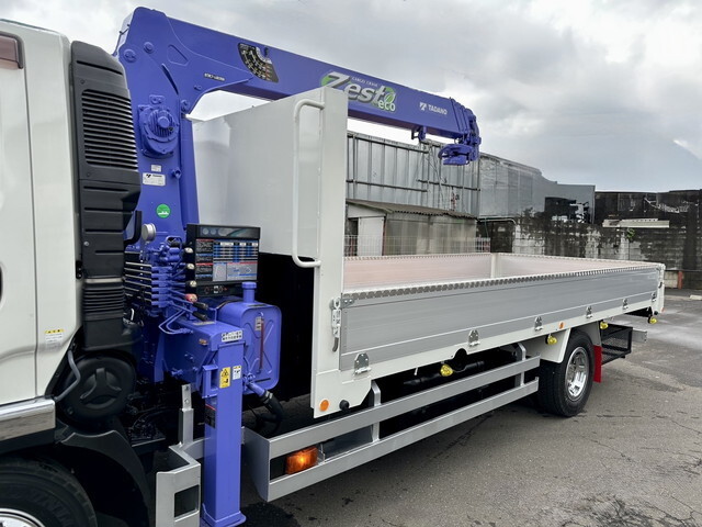 三菱ふそうファイタークレーン4段増トン（6t・8t）[写真04]