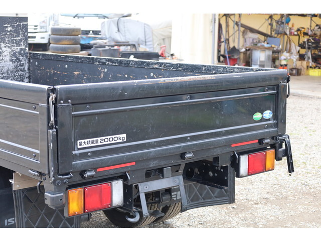 いすゞエルフ平ボディ小型（2t・3t）[写真16]