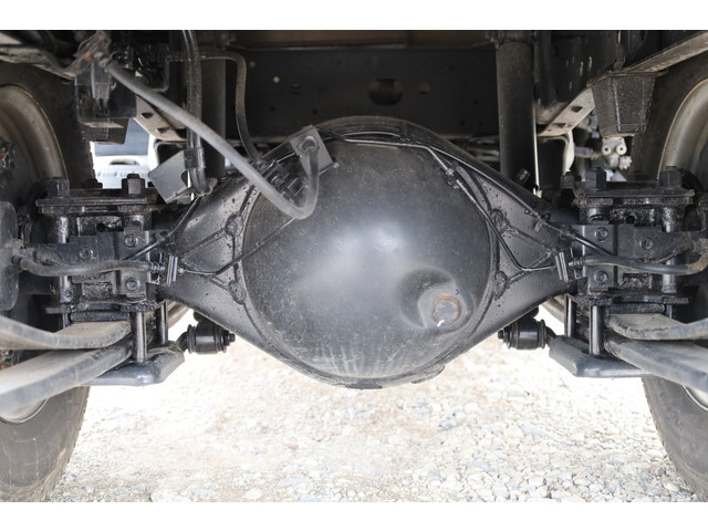 いすゞエルフ平ボディ小型（2t・3t）[写真20]