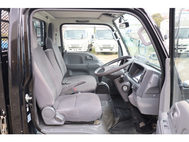 いすゞエルフ平ボディ小型（2t・3t）[写真21]