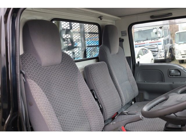 いすゞエルフ平ボディ小型（2t・3t）[写真23]