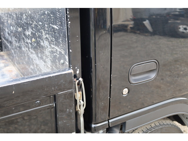 いすゞエルフ平ボディ小型（2t・3t）[写真29]