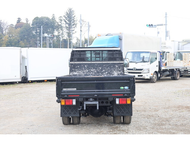 いすゞエルフ平ボディ小型（2t・3t）[写真07]