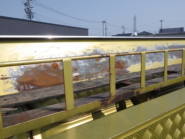 日野プロフィアアルミブロック大型（10t）[写真17]
