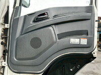 いすゞギガアルミウイング大型（10t）[写真17]