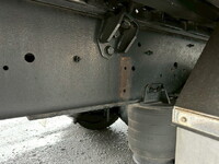 いすゞギガアルミウイング大型（10t）[写真34]