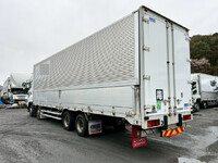 いすゞギガアルミウイング大型（10t）[写真09]