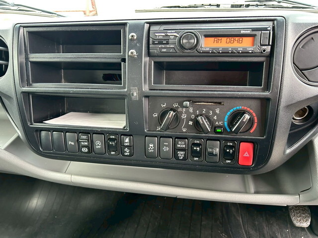 日野デュトロアルミバン小型（2t・3t）[写真14]