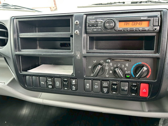 日野デュトロアルミバン小型（2t・3t）[写真16]