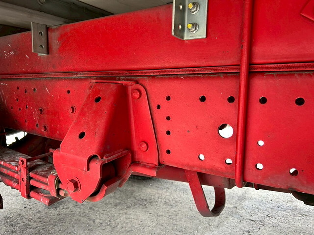 日野デュトロアルミバン小型（2t・3t）[写真32]